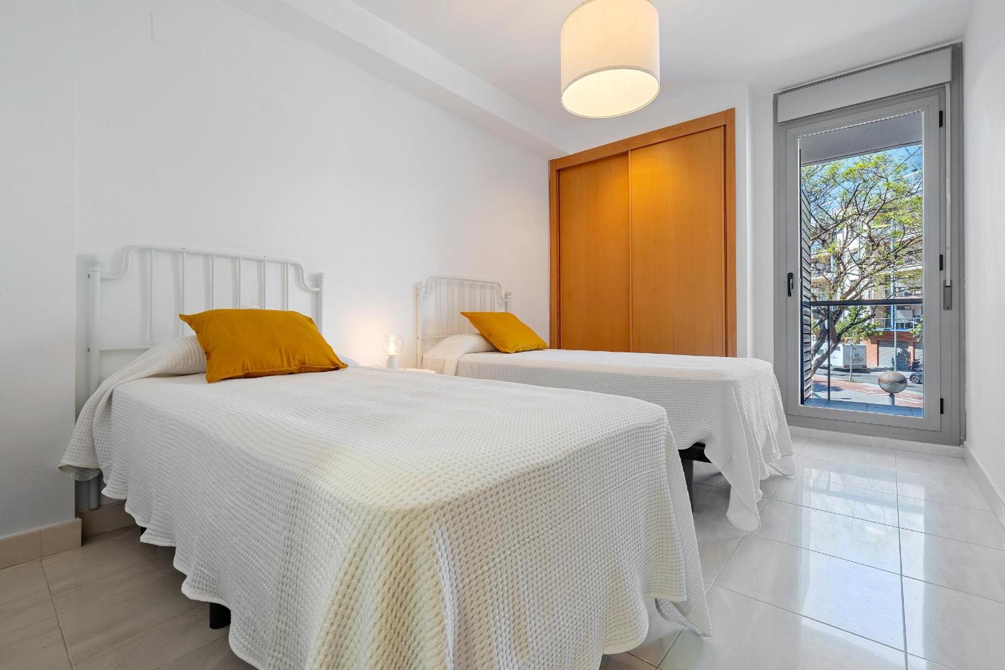 Hauzify I Apartament Mestral Cambrils Ngoại thất bức ảnh