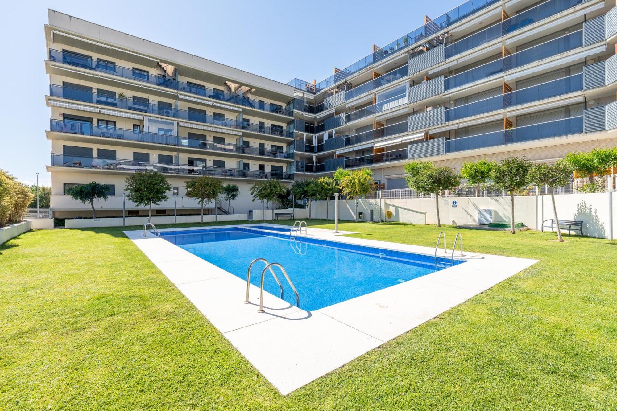 Hauzify I Apartament Mestral Cambrils Ngoại thất bức ảnh
